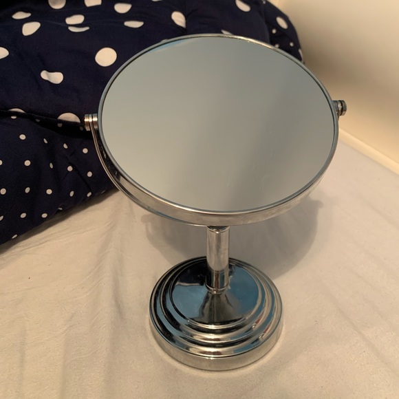 Cosmetic Mirror w/ magnified side - Picture 6 of 6